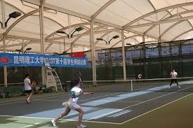 皇马维尼修斯关键进球助球队取胜